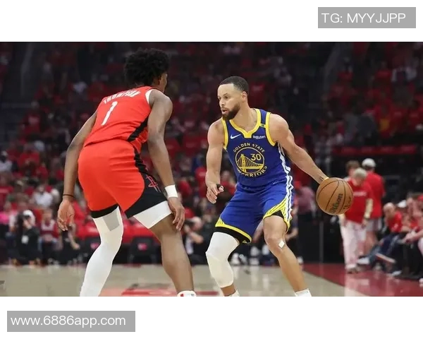 库里谈第三节精彩表现强调无球跑动助力勇士掌控比赛节奏