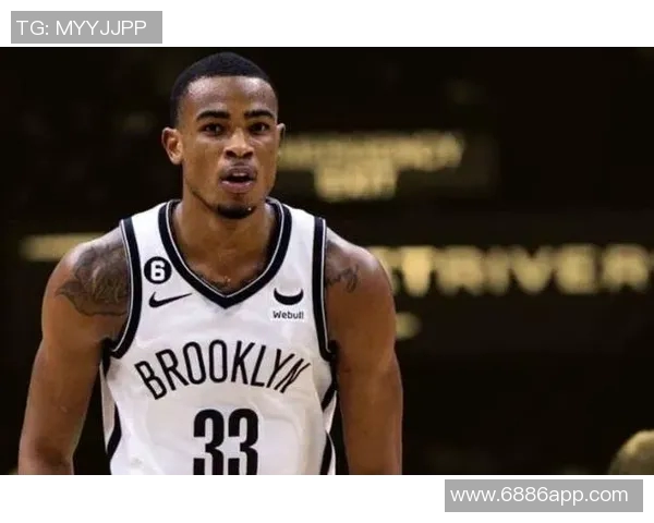 克拉克斯顿赛季数据亮眼场均131分75篮板4助攻14盖帽领跑全队