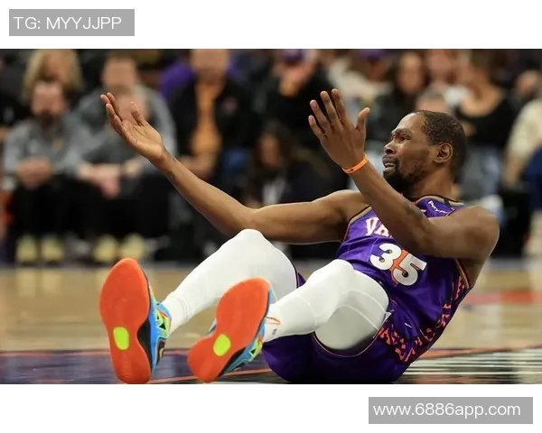 詹姆斯东契奇杜兰特齐聚26年200分50板50助俱乐部的辉煌时刻 詹姆斯东契奇杜兰特齐聚26年200分50板50助俱乐部的辉煌时刻